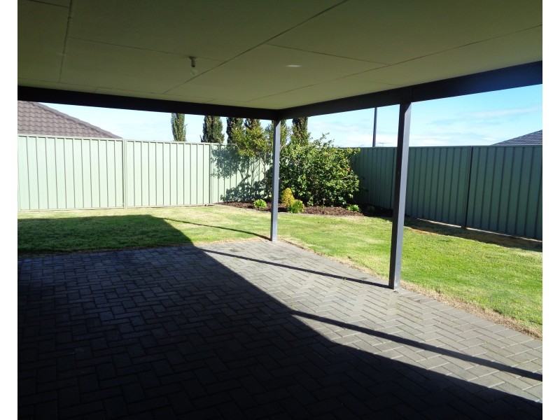 20 Olympus Loop, Merriwa WA 6030