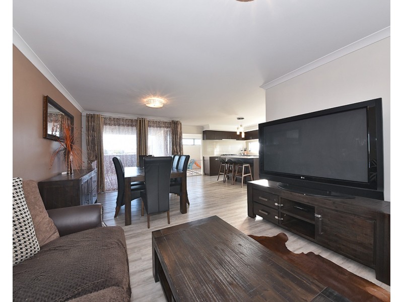 22 Costate Road, Jindalee WA 6036