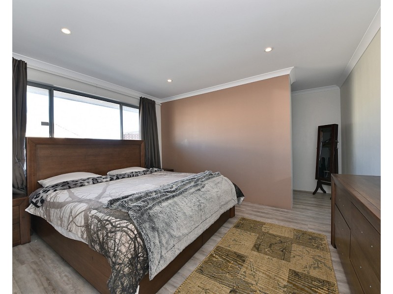 22 Costate Road, Jindalee WA 6036