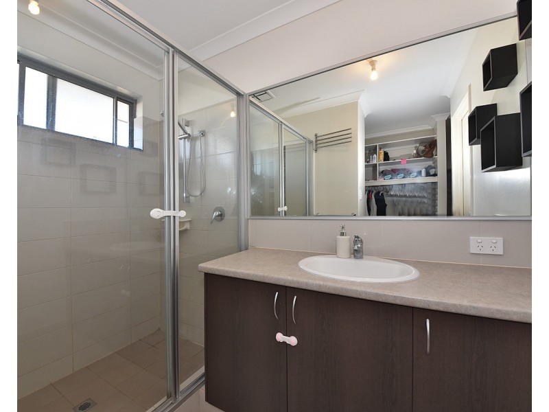 22 Costate Road, Jindalee WA 6036