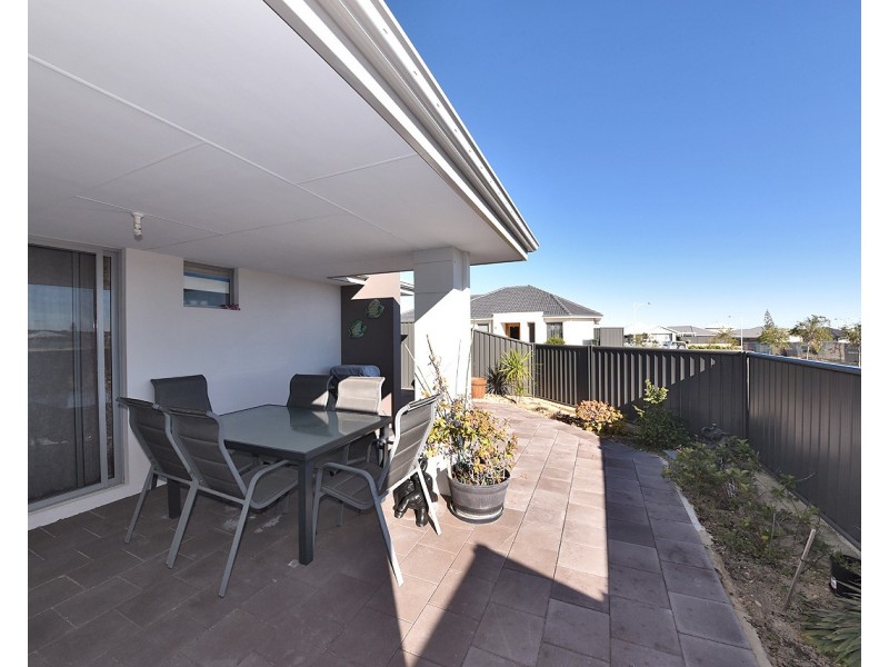 22 Costate Road, Jindalee WA 6036