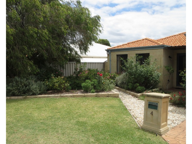 4 Rover Court, Quinns Rocks WA 6030
