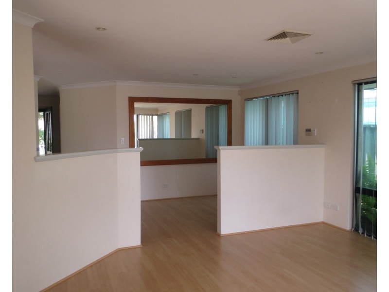 4 Rover Court, Quinns Rocks WA 6030