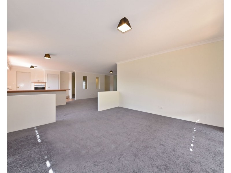 67 Seagrove Boulevard, Merriwa WA 6030