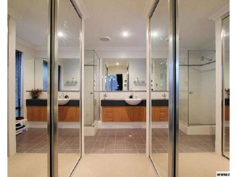 154 Golf Links Drive, Carramar WA 6031