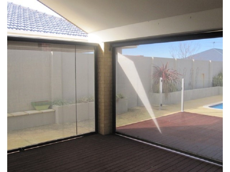 154 Golf Links Drive, Carramar WA 6031