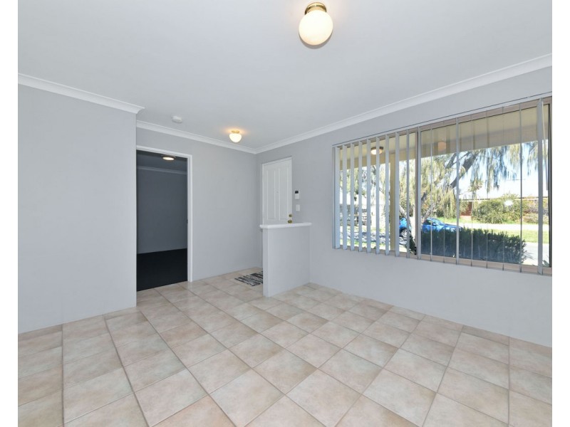 17 Duncombe Grove, Quinns Rocks WA 6030