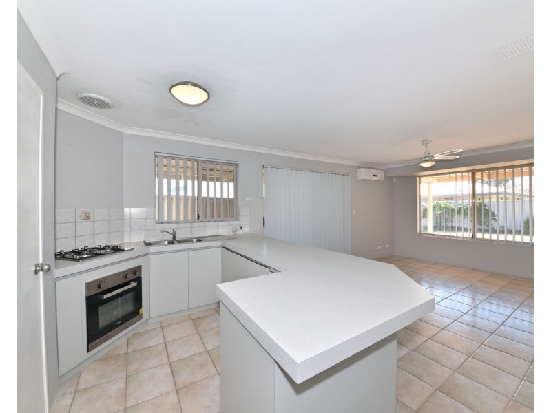 17 Duncombe Grove, Quinns Rocks WA 6030
