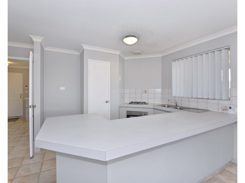 17 Duncombe Grove, Quinns Rocks WA 6030