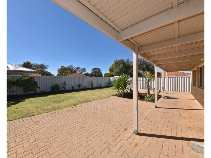 17 Duncombe Grove, Quinns Rocks WA 6030