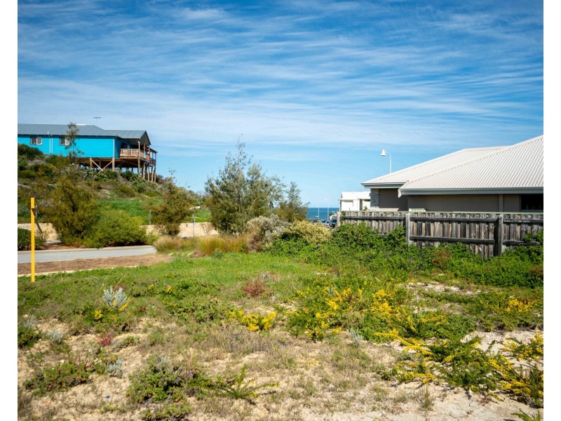 33 Lindsay Beach Boulevard, Yanchep WA 6035
