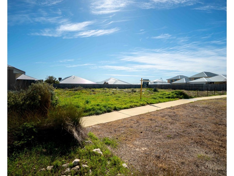 33 Lindsay Beach Boulevard, Yanchep WA 6035