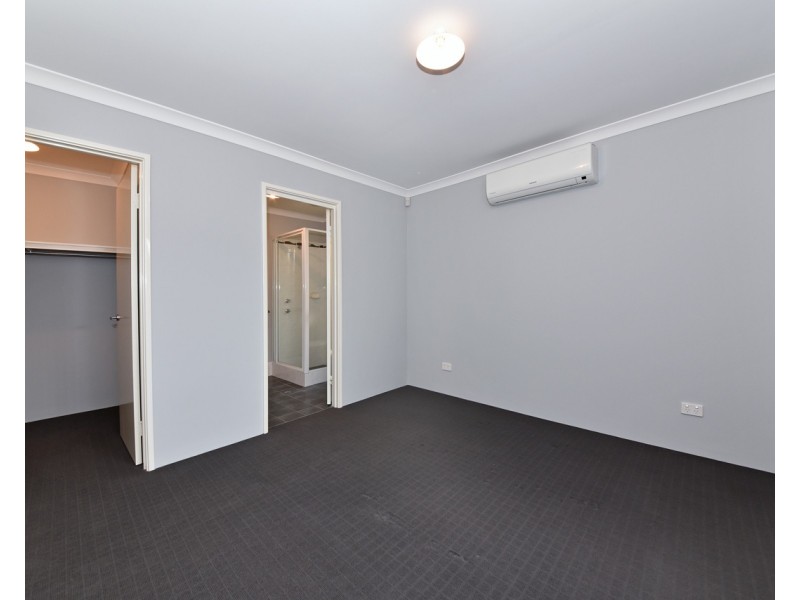 15 Verteramo Way, Hocking WA 6065