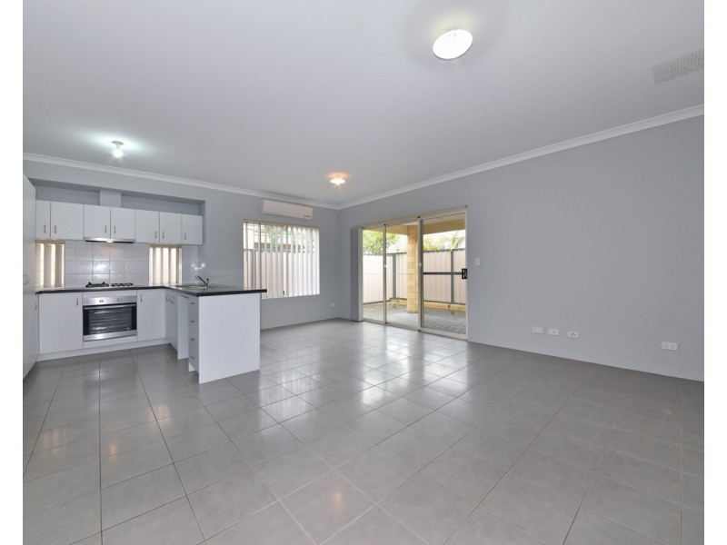 15 Verteramo Way, Hocking WA 6065