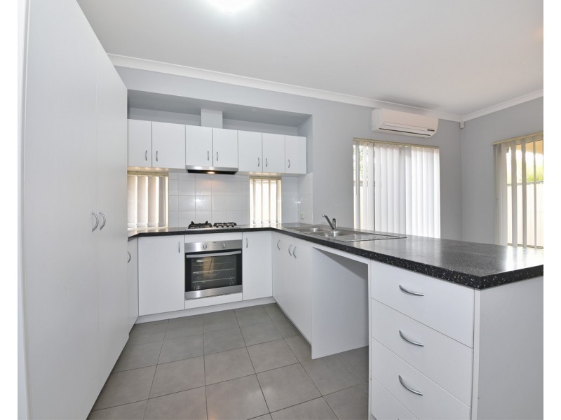 15 Verteramo Way, Hocking WA 6065