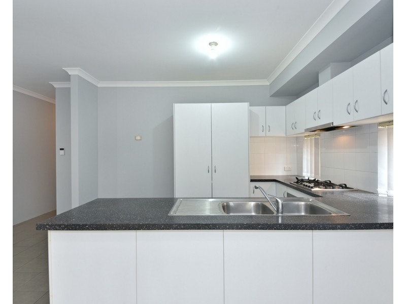 15 Verteramo Way, Hocking WA 6065