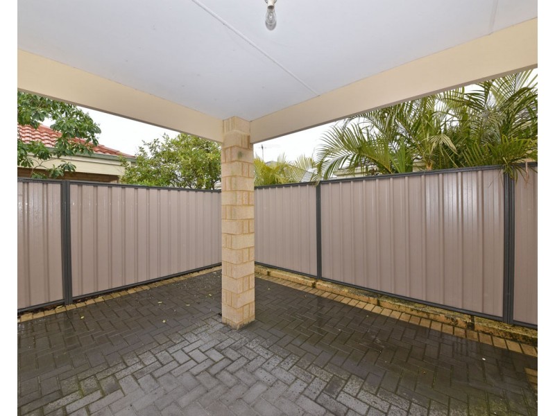 15 Verteramo Way, Hocking WA 6065