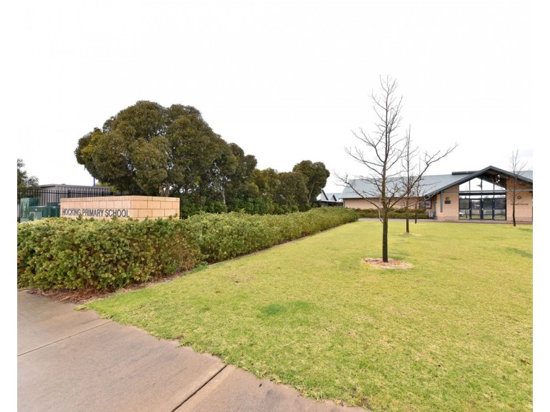 15 Verteramo Way, Hocking WA 6065