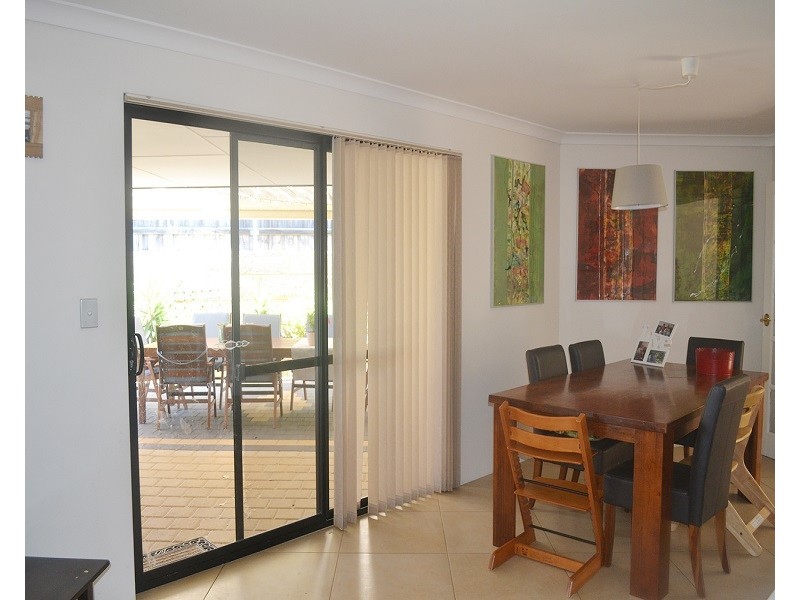 11 Mowbray Square, Clarkson WA 6030