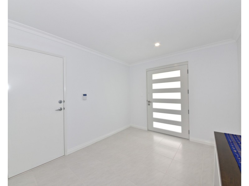 9 Cansos Street, Clarkson WA 6030