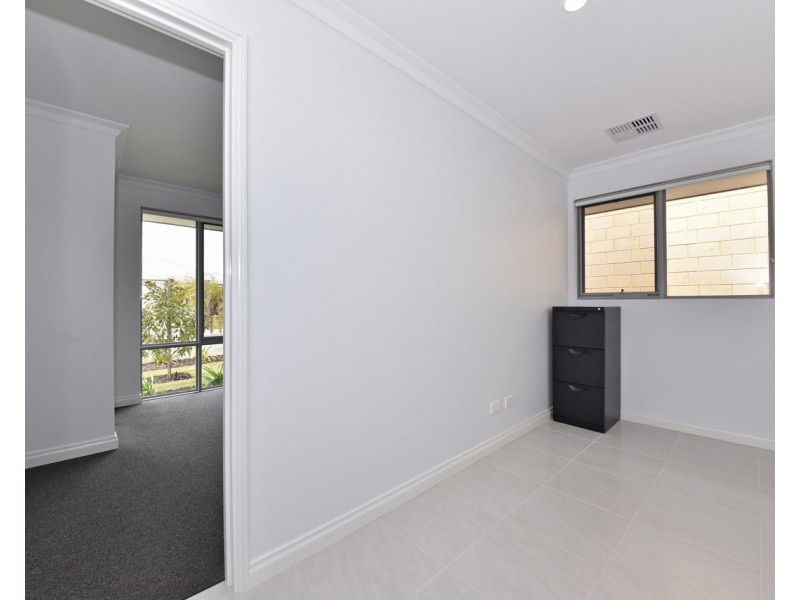 9 Cansos Street, Clarkson WA 6030