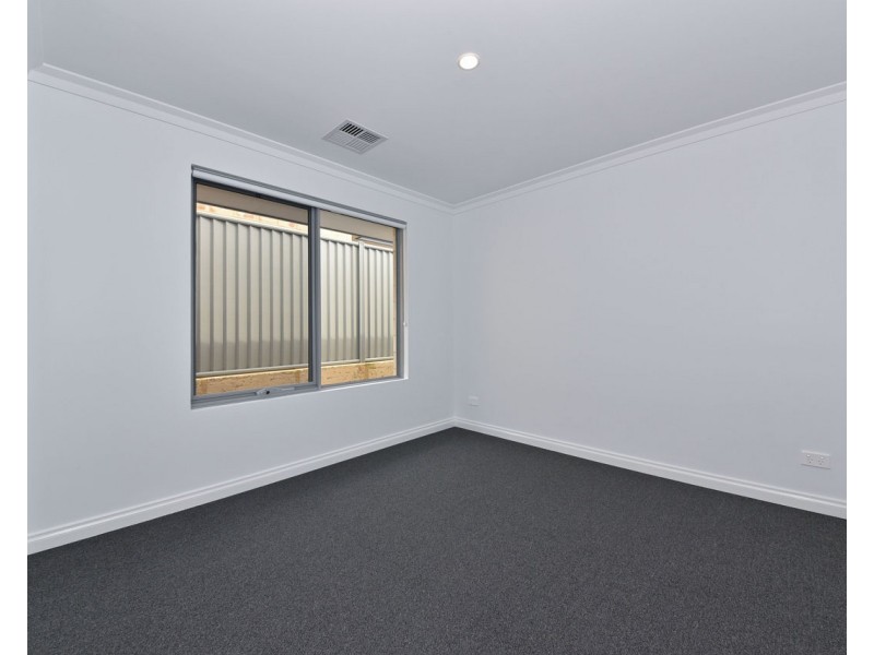 9 Cansos Street, Clarkson WA 6030