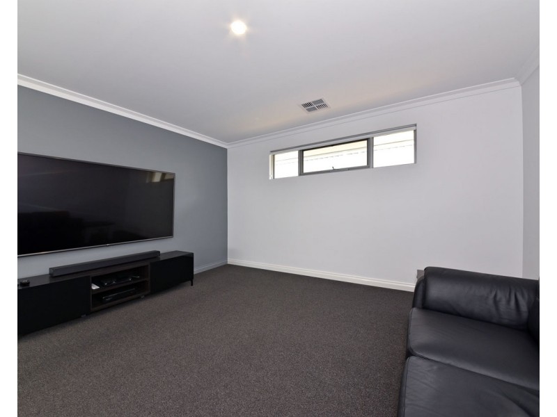 9 Cansos Street, Clarkson WA 6030