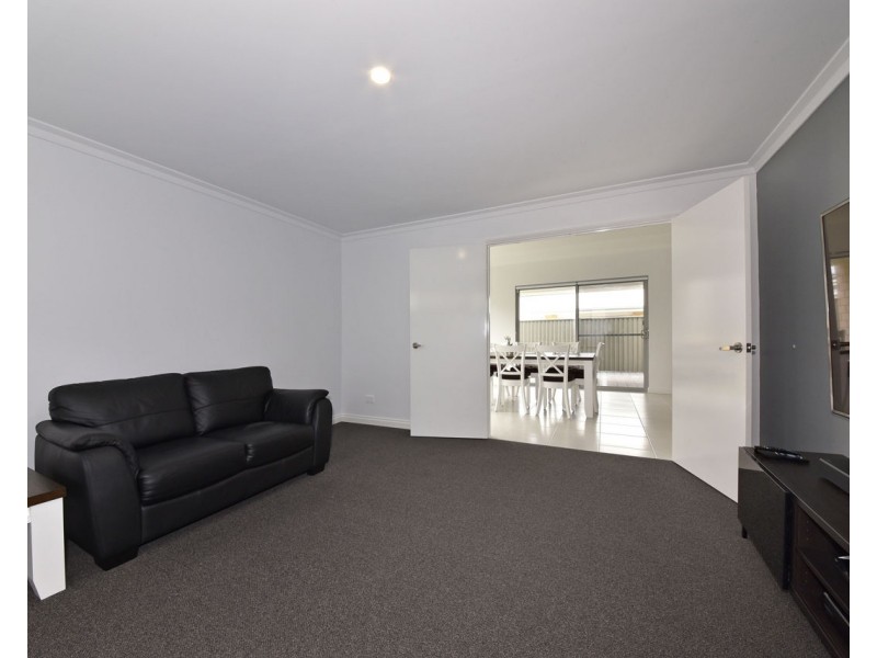 9 Cansos Street, Clarkson WA 6030