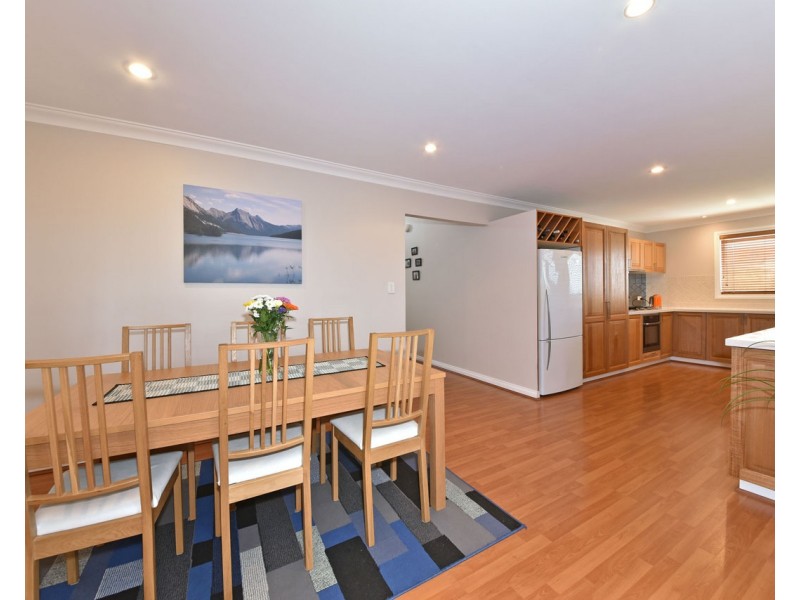 21A Holyhead Green, Mindarie WA 6030