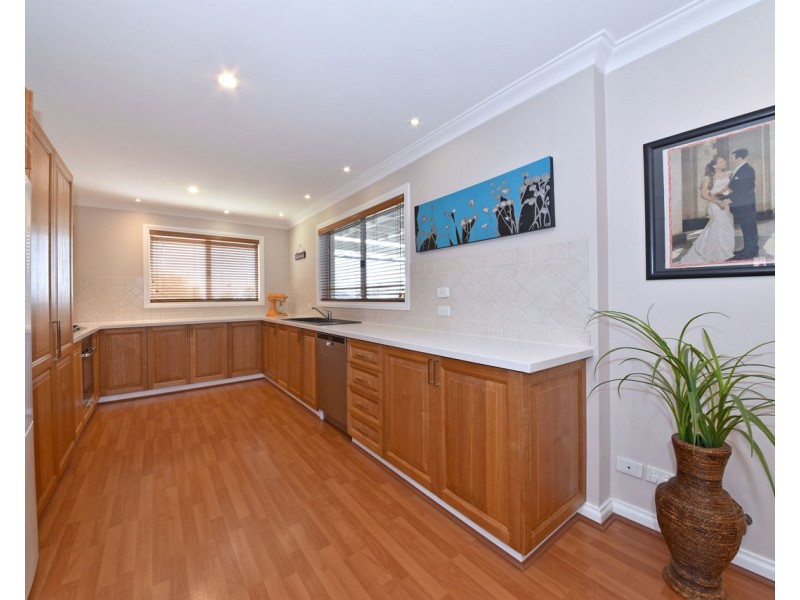 21A Holyhead Green, Mindarie WA 6030