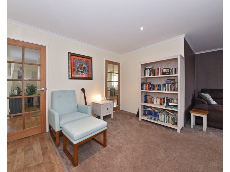 17 Mintaro Parade, Quinns Rocks WA 6030