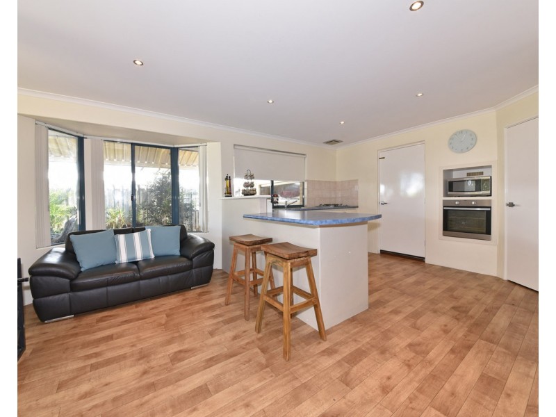 17 Mintaro Parade, Quinns Rocks WA 6030