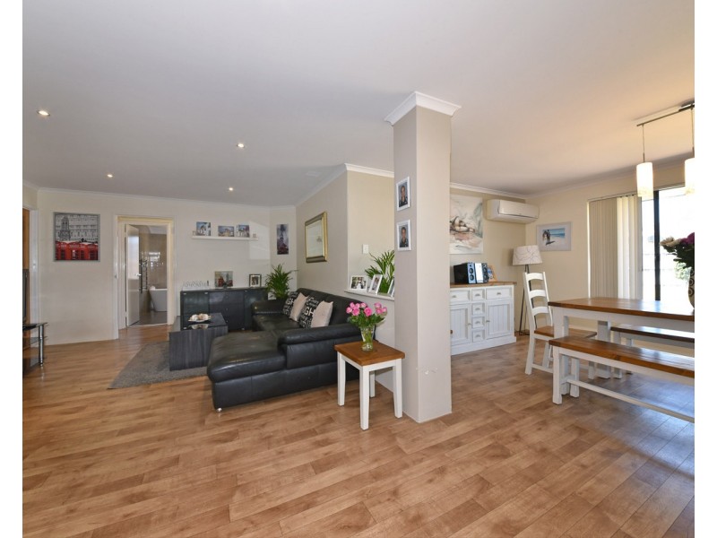 17 Mintaro Parade, Quinns Rocks WA 6030