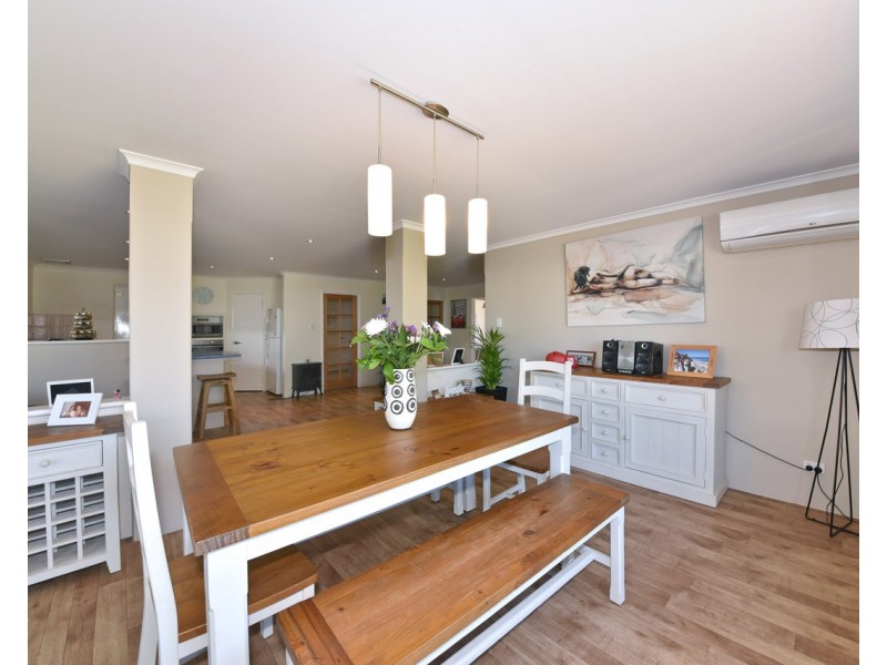 17 Mintaro Parade, Quinns Rocks WA 6030