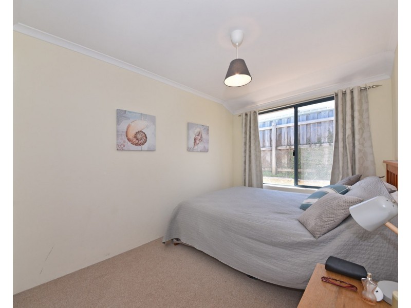 17 Mintaro Parade, Quinns Rocks WA 6030