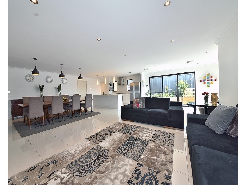 22 Sailboat Link, Jindalee WA 6036