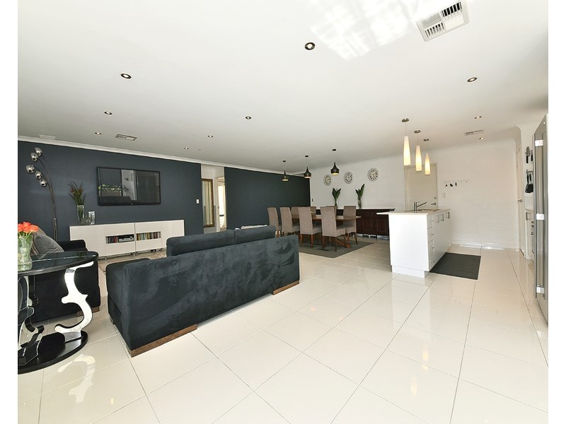 22 Sailboat Link, Jindalee WA 6036