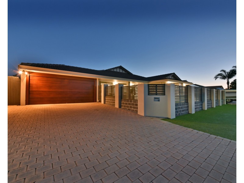 10 Geoff Russell Avenue, Kinross WA 6028