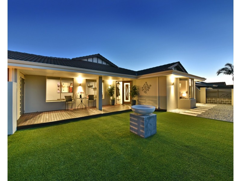 10 Geoff Russell Avenue, Kinross WA 6028