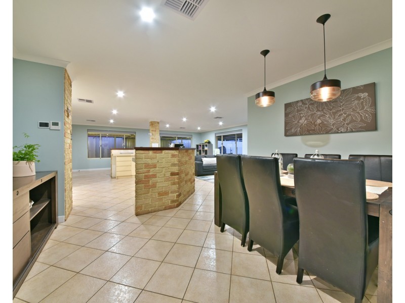 10 Geoff Russell Avenue, Kinross WA 6028