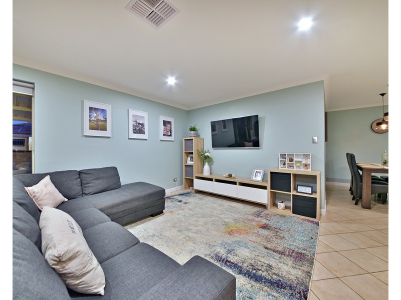 10 Geoff Russell Avenue, Kinross WA 6028