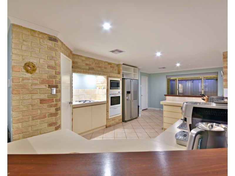 10 Geoff Russell Avenue, Kinross WA 6028