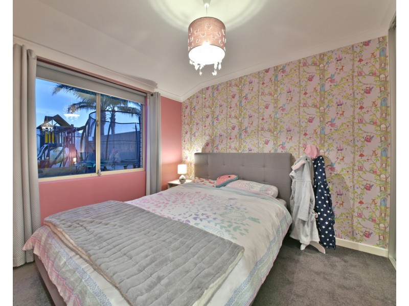 10 Geoff Russell Avenue, Kinross WA 6028