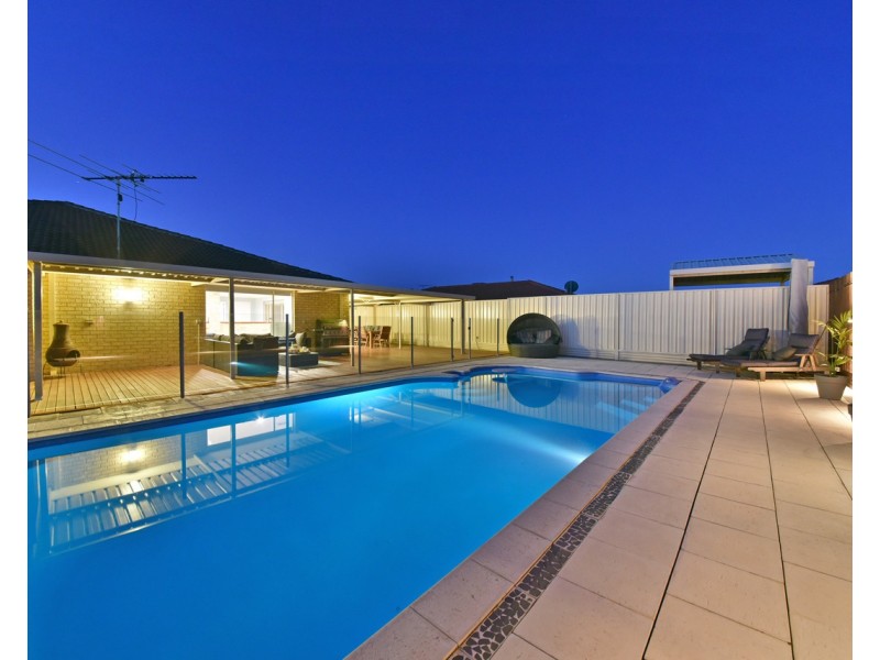 10 Geoff Russell Avenue, Kinross WA 6028