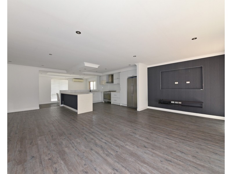 10 Tebb Mews, Clarkson WA 6030