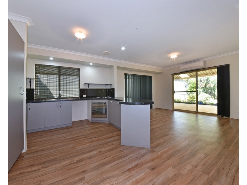 41 Olympus Loop, Merriwa WA 6030