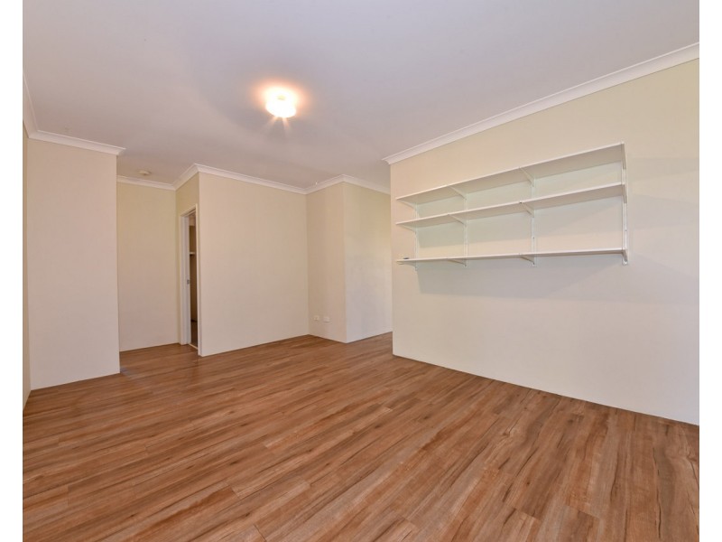 41 Olympus Loop, Merriwa WA 6030