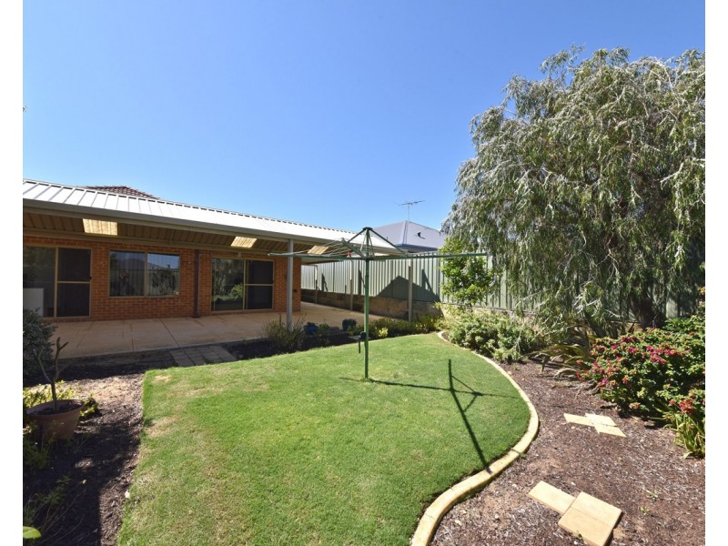 41 Olympus Loop, Merriwa WA 6030