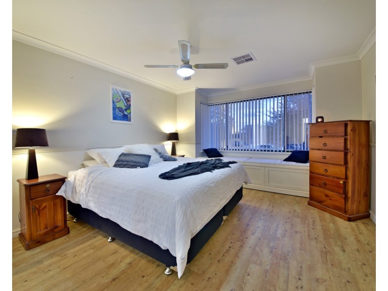 17 Macalpine Retreat, Kinross WA 6028