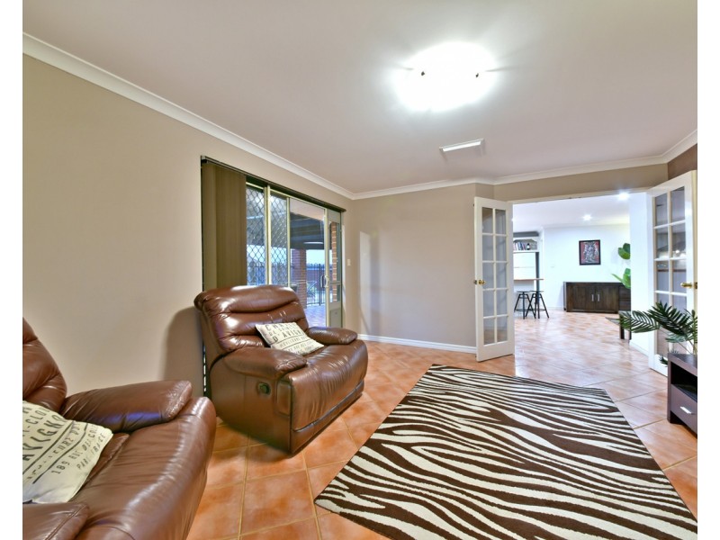 17 Macalpine Retreat, Kinross WA 6028